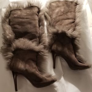 Pedro Gracia Furry Grey Boots